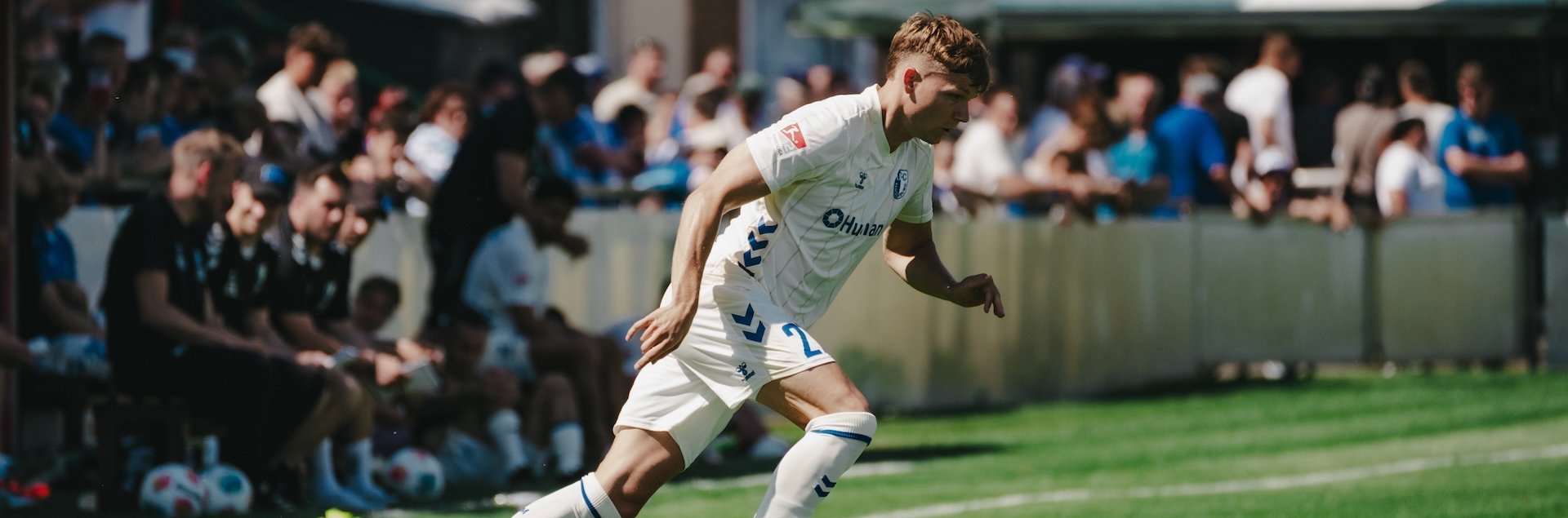 Philipp Hercher am Ball