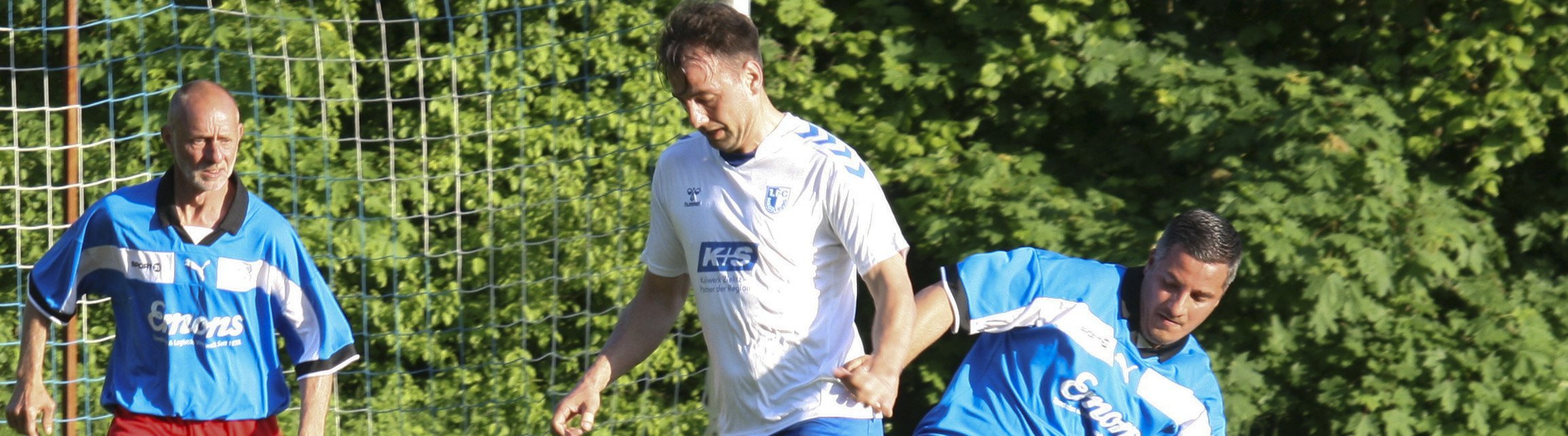 Christian Beck (Mitte) erzielte beim Spiel in Erxleben fünf Tore