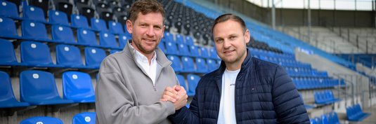 Bernd Nehrig (rechts) mit Sportdirektor Peer Jaekel