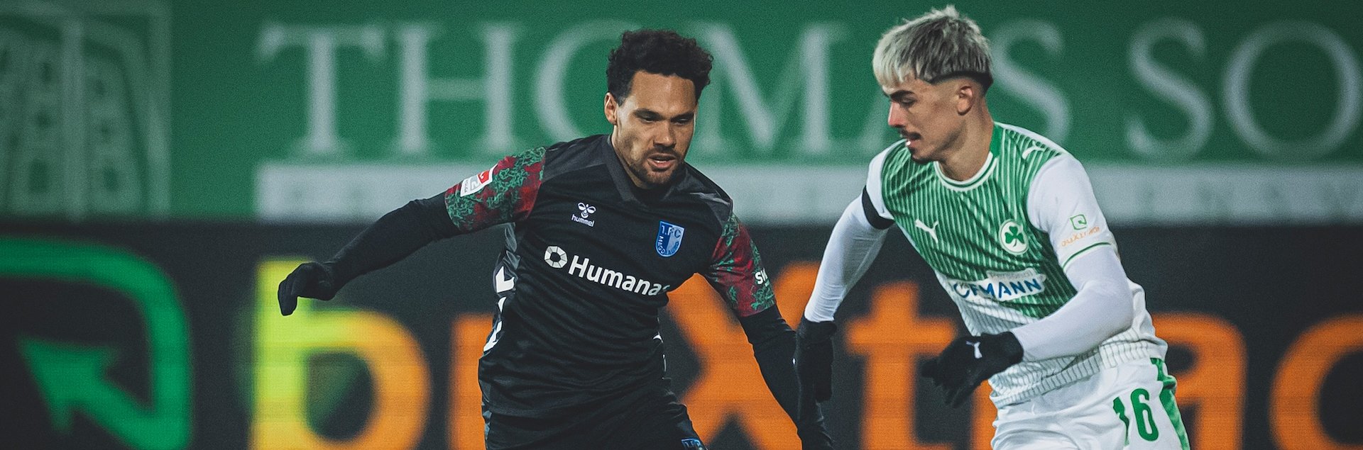 Herbert Bockhorn (links) im vergangenen Duell mit Fürth