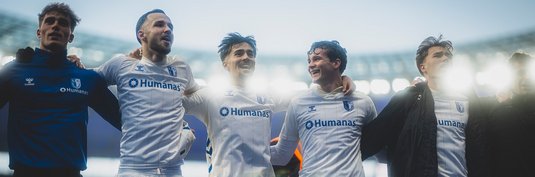 Jubel in der Kurve nach dem Abpfiff