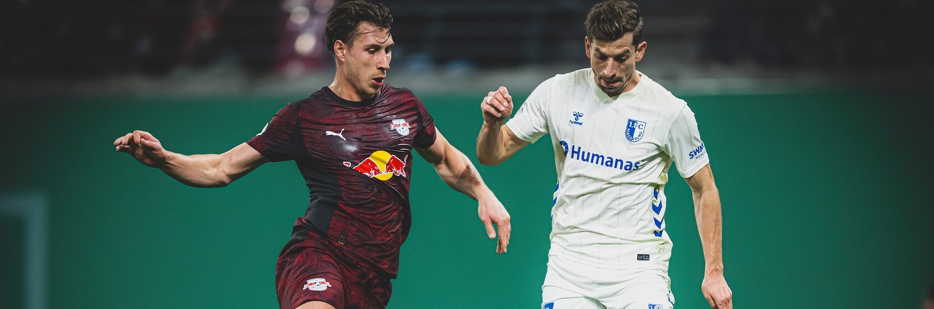 Alexander Nollenberger (rechts) im Zweikampf mit Willi Orban