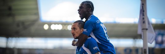 Baris Atik (unten) und Richmond Tachie beim Jubel