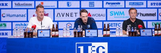 Von links: Cheftrainer Markus Fiedler, Pressesprecher Manuel Holscher und Sportchef Otmar Schork