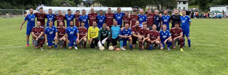 Gruppenfoto Traditionsmannschaft