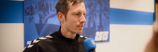 Matthias Tischer am Mirkofon von FCM-tv