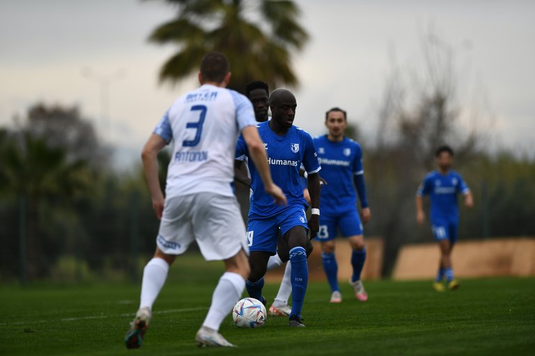 FCM-Kapitän Amara Condé dominierte die Partie mit seinem Team über weite Strecken.