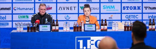 Petrik Sander (links) mit Pressesprecherin Kristina Richter