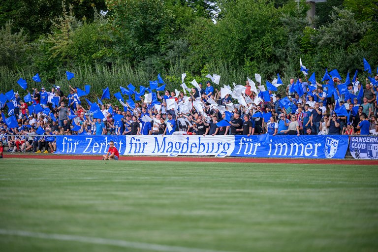 In Zerbst waren zahlreiche FCM-Fans mit dabei.