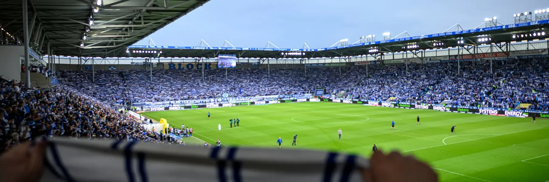 Die ausverkaufte Avnet Arena.