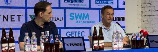 Sportchef Otmar Schork (rechts) mit Pressesprecher Manuel Holscher
