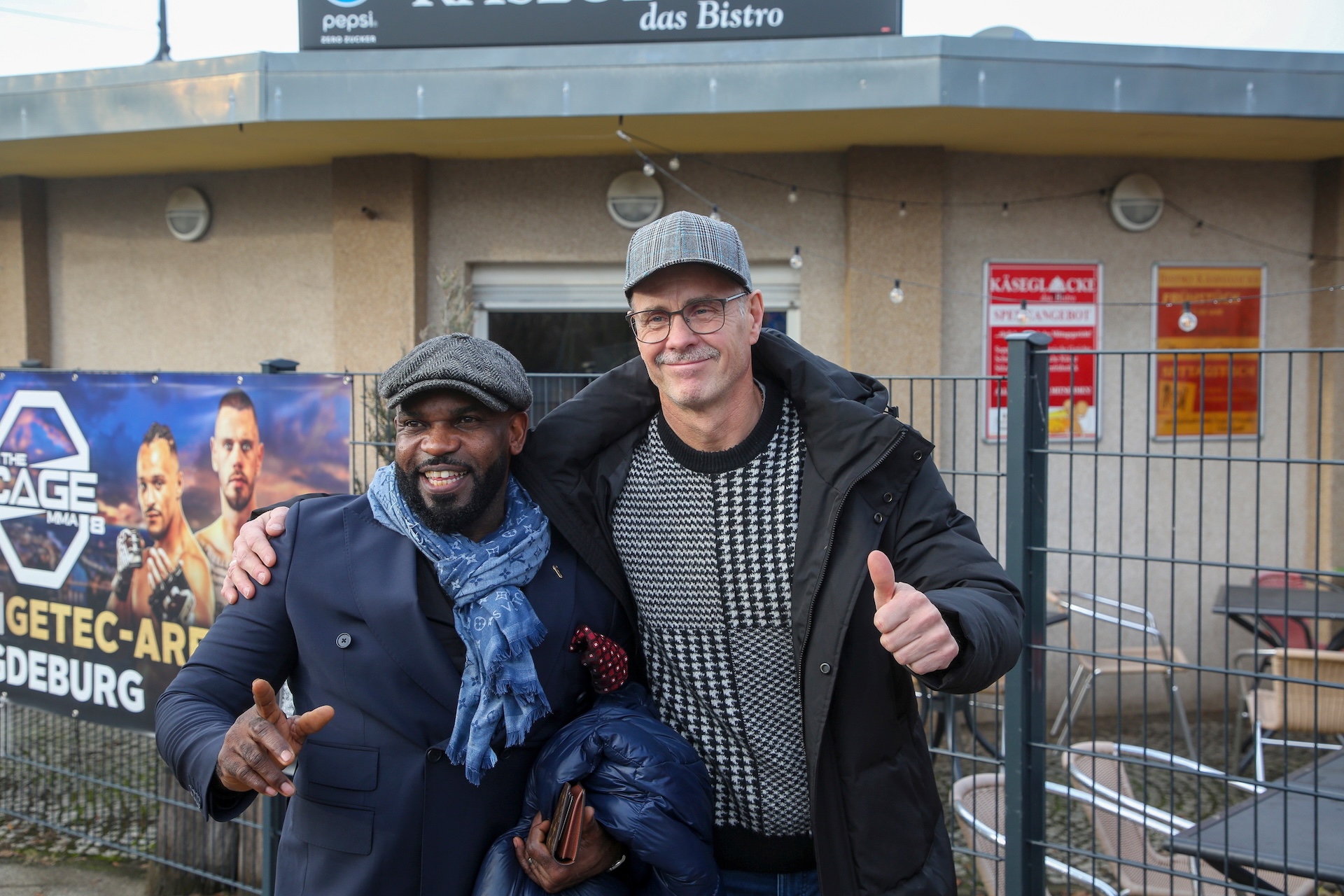 Torschütze und Elfmeter-Held: Adolphus Ofodile (links) und Miroslav Dreszer.