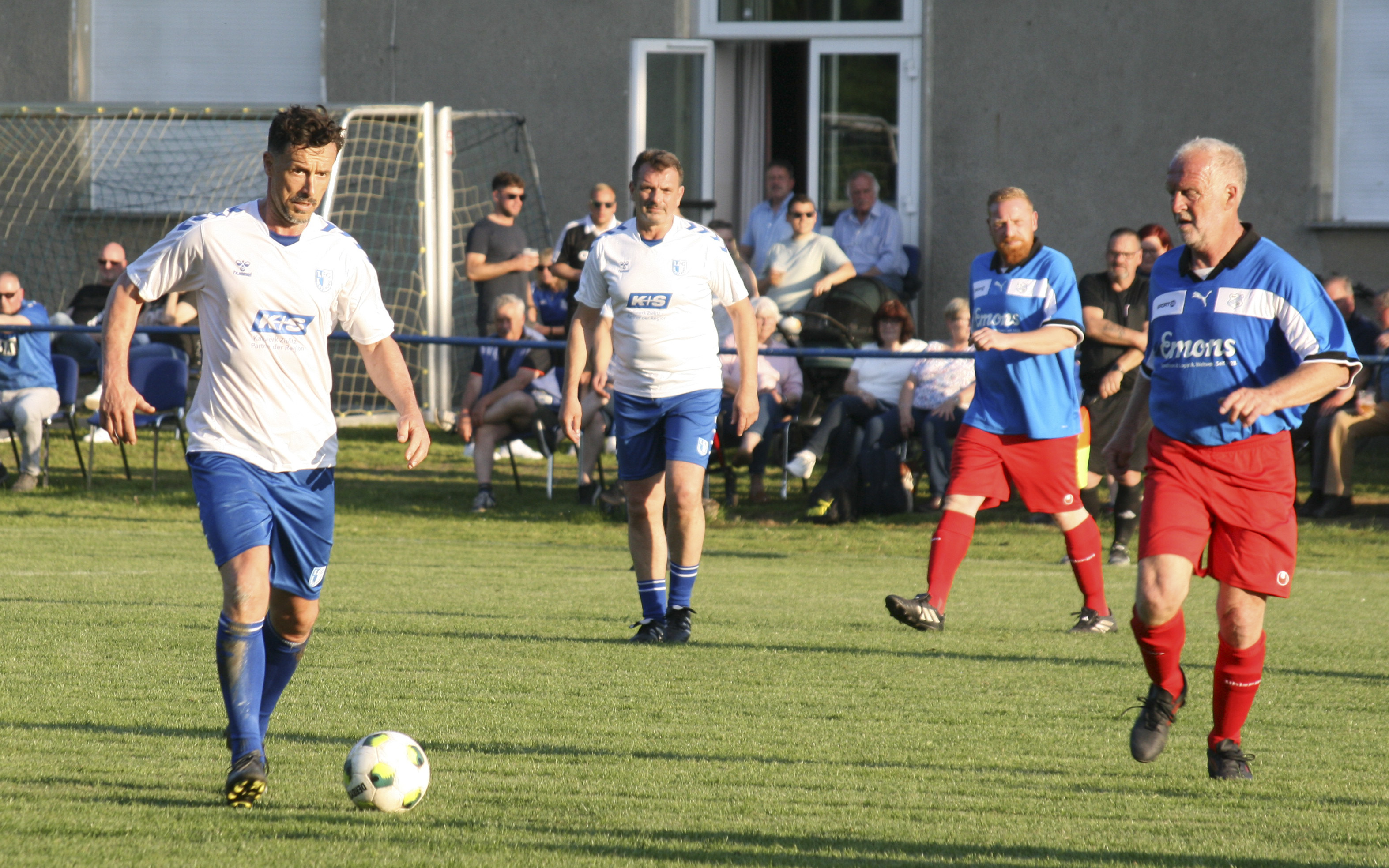 625 Zuschauer sahen ein unterhaltsames Spiel in Erxleben.