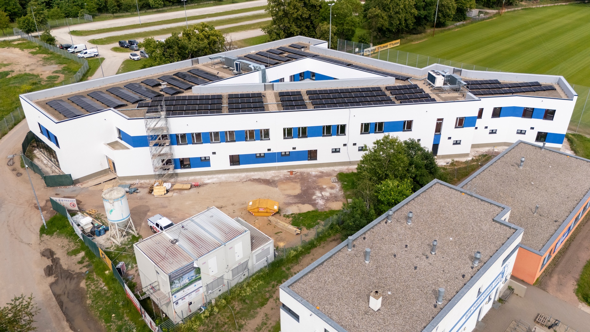 Das neue Gebäude auf dem FCM-Campus.