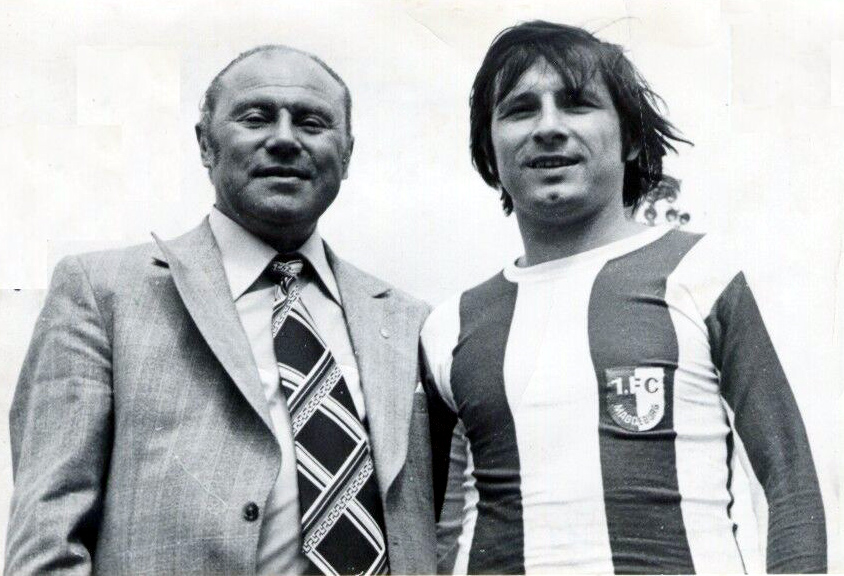 Manfred Zapf (rechts) mit Meistertrainer Heinz Krügel.