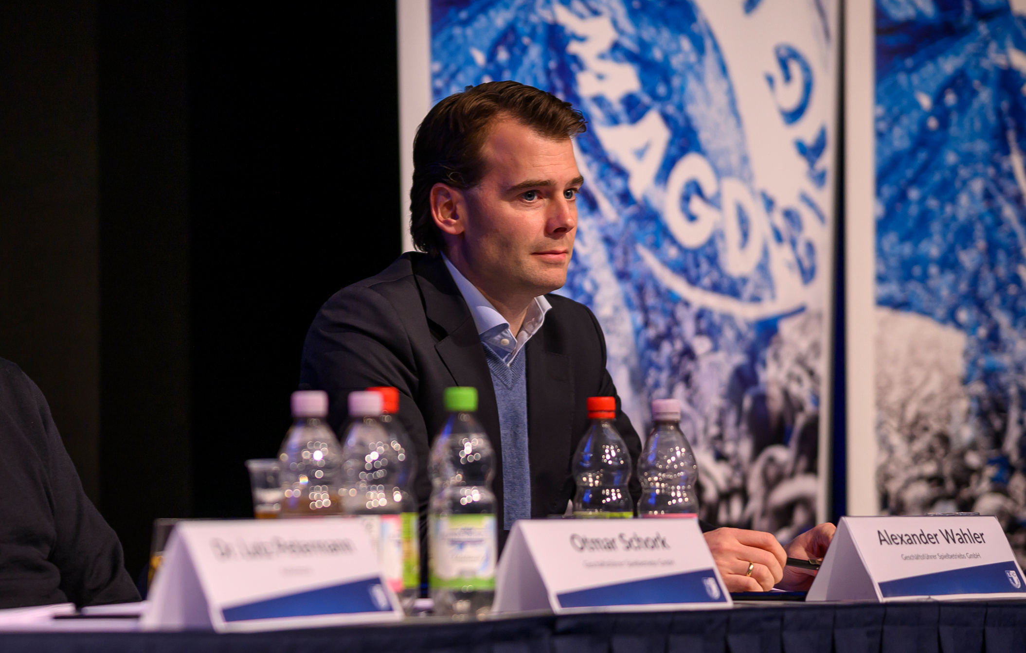 Alexander Wahler, kaufmännischer Geschäftsführer des 1. FC Magdeburg, auf der Mitgliederversammlung.